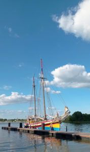 Albarquel au ponton d'accueil à Rochefort