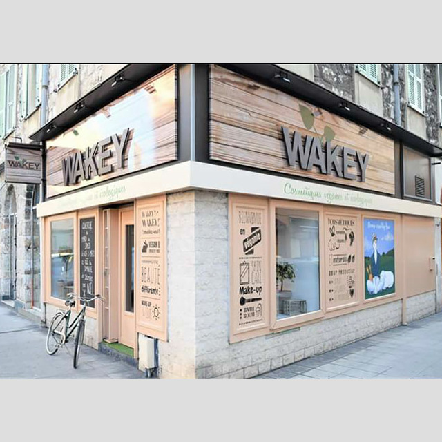 Devanture Wakey cosmétique Devanture Wakey cosmétique